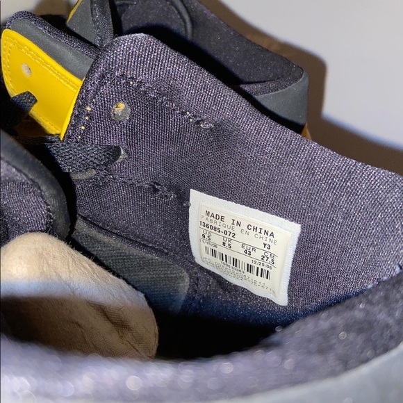 Jordan 1 mids New love (price negotiable) - Picture 6 of 7